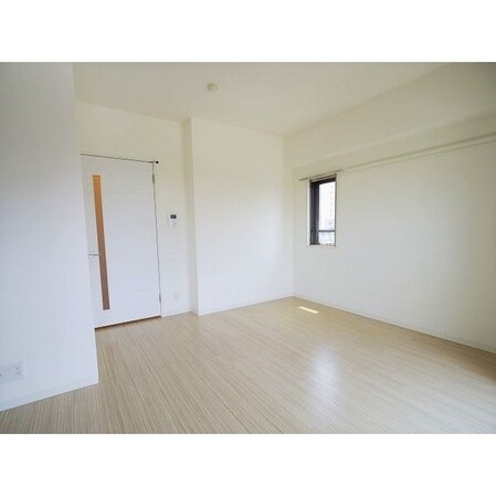 アクアヒルズの物件内観写真